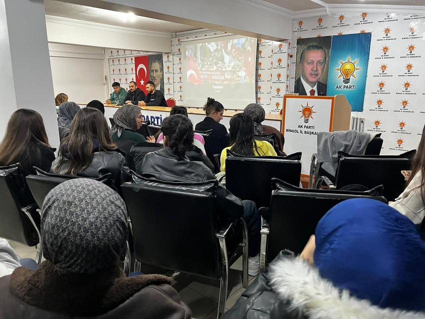 AK Gençlik Bingöl’den Yüzme Eğitimleri ve Sinema Etkinliği