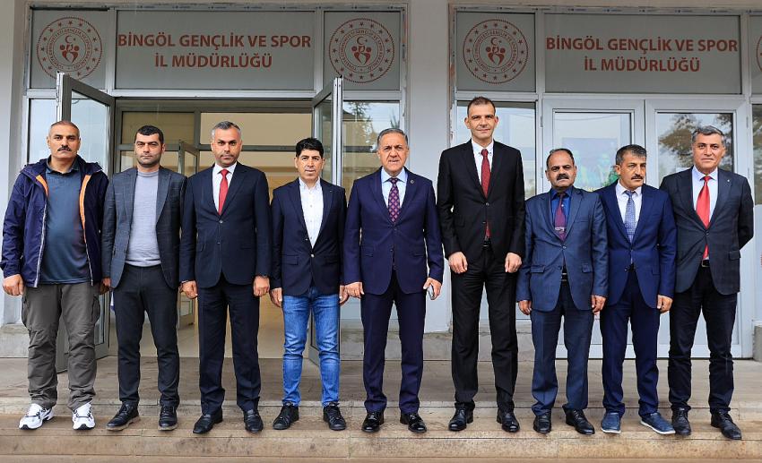 Vali Usta’dan Kurum Müdürlerine Tecrübe Paylaşımı 