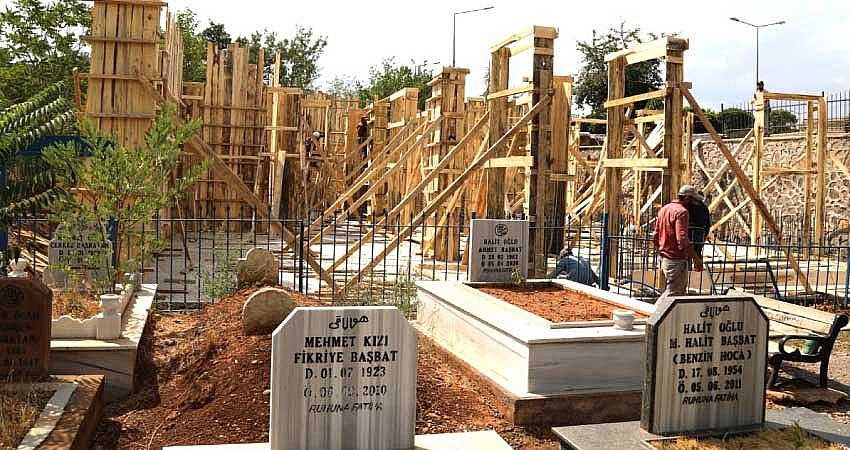 MEZARLIKLAR MÜDÜRLÜĞÜ BİNASI YAPILIYOR